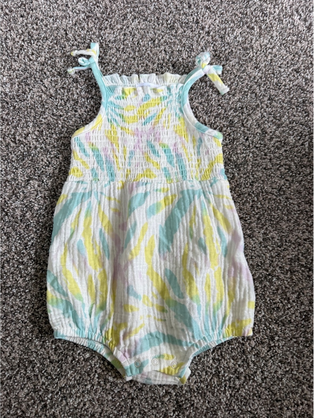 Grayson Mini pastel rainbow baby romper Size 12 Months